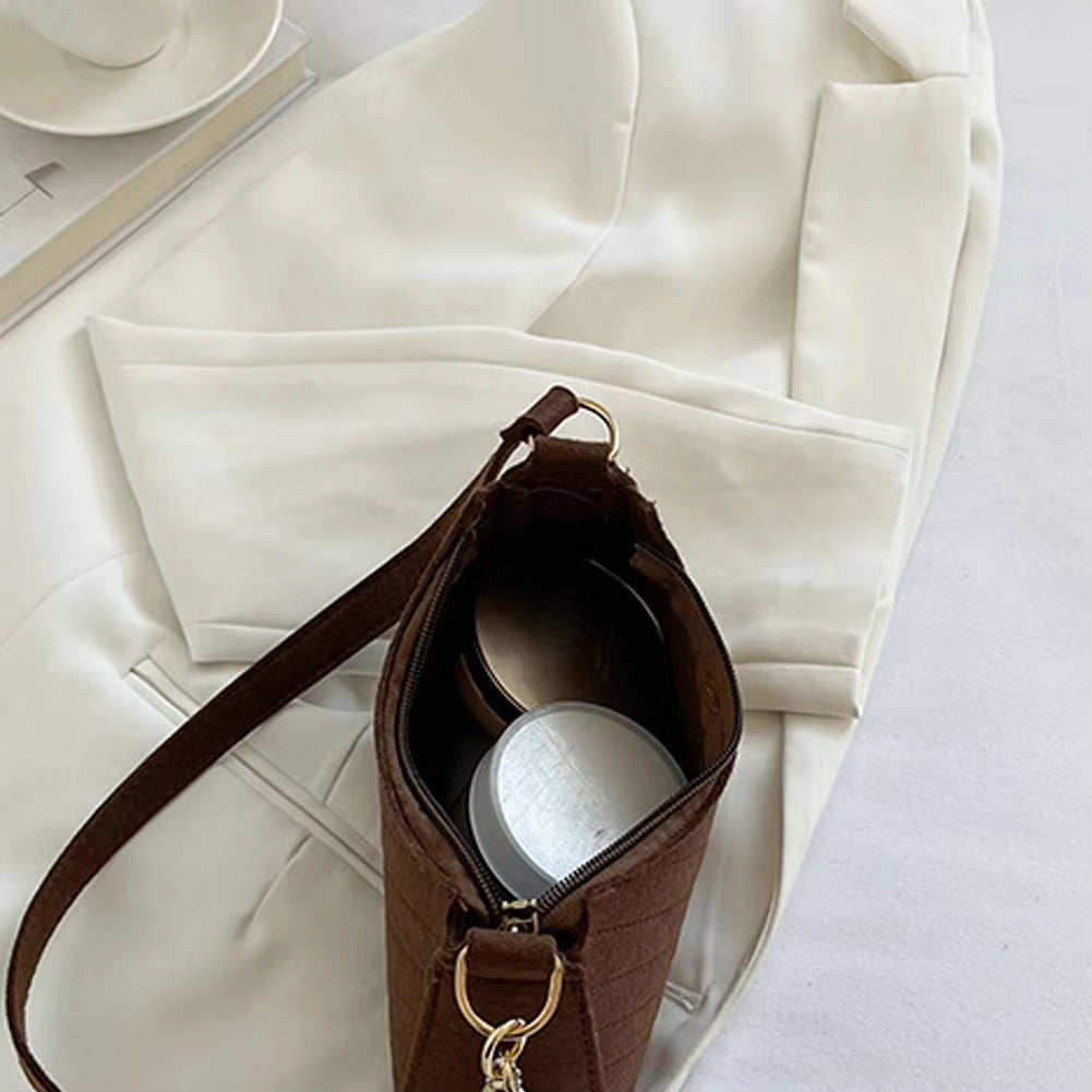 Mini Women Shoulder Bags Fashion Felt Women's Bag Advanced Design Underarm Handbags Mini Saddle Bag