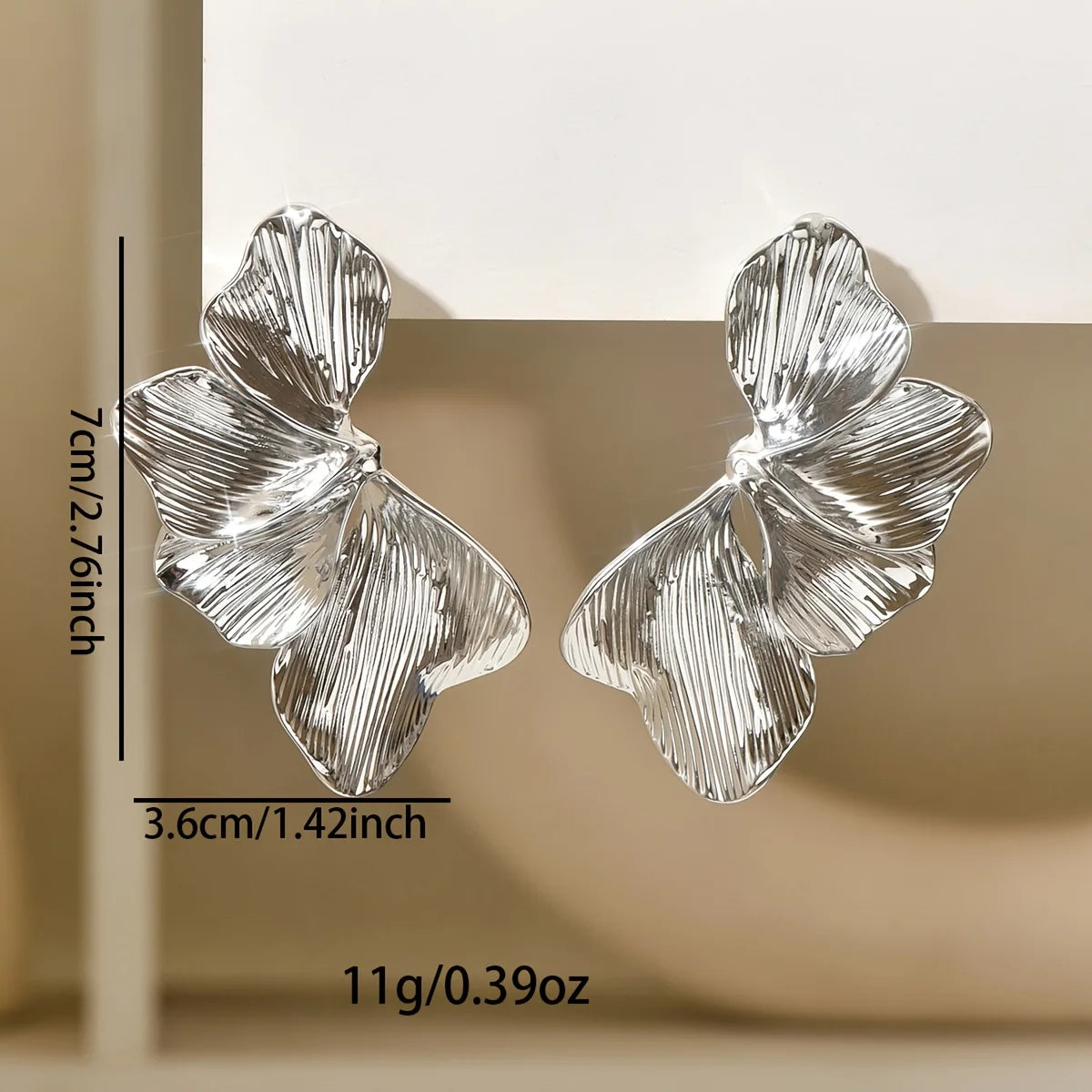 Elegant Ginkgo Leaves Half Flower Stud Earrings for Women Design Sense Gold Color Petals Piercing Earrings Ladies Jewelry
